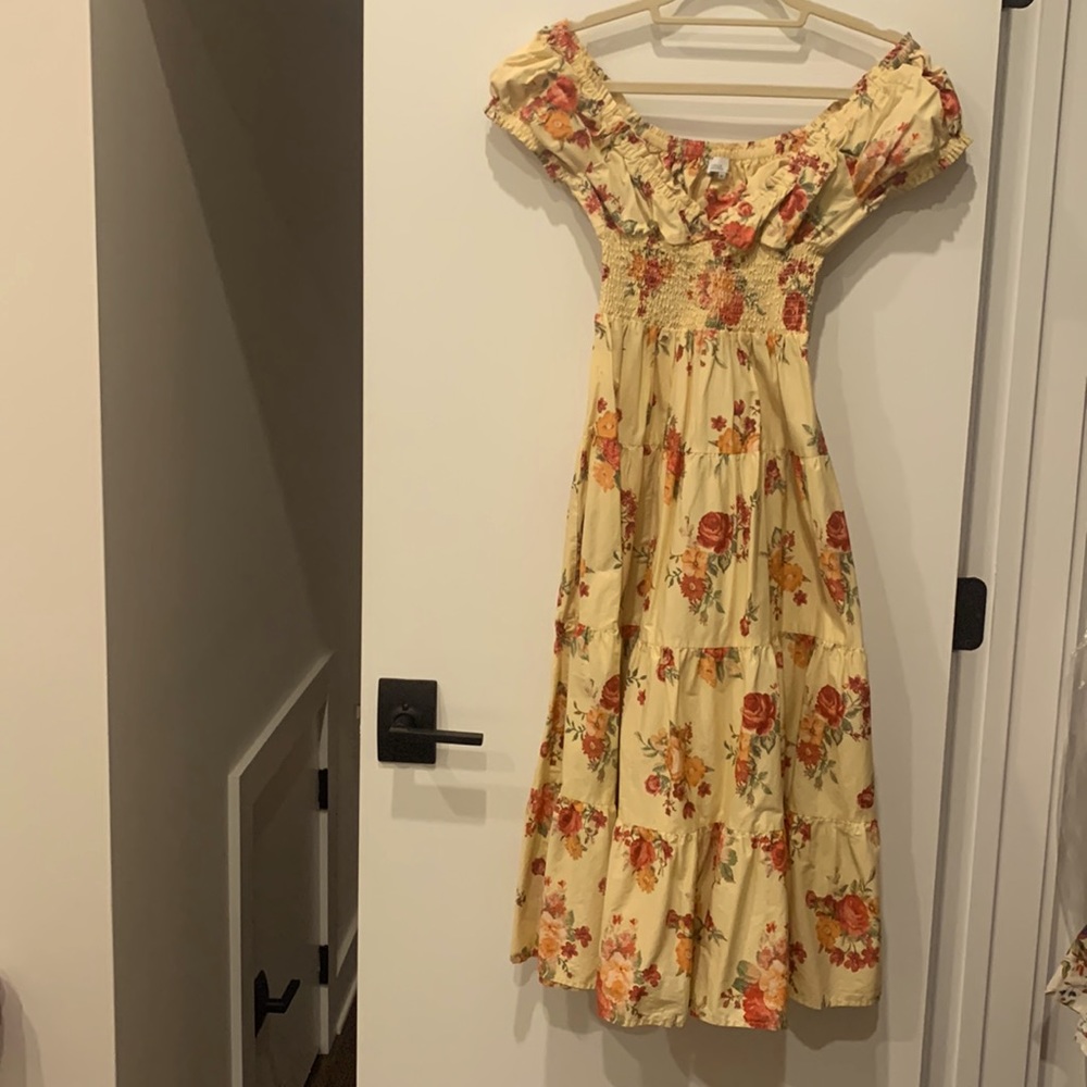 Floral, off the shoulder (or on) midi dress. Size M